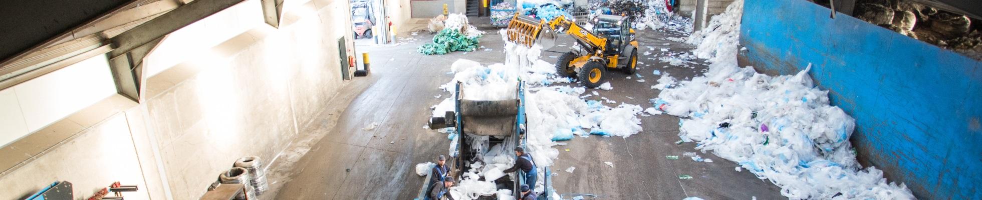 Wat gebeurt er met plastic afval